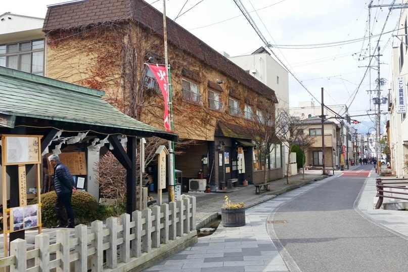 matsumoto street walking tour to Genchi Well. Backpacking japan travel blog