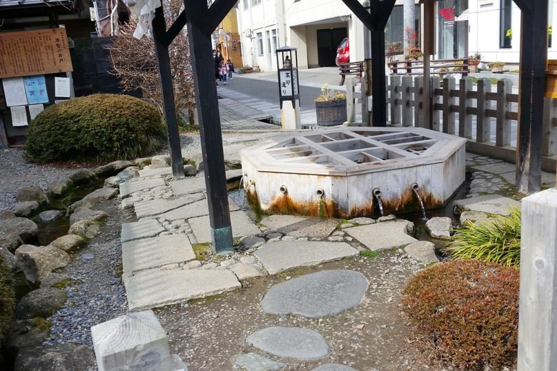 Genchi Well on matsumoto street. natural springs and historic wells. Backpacking japan travel blog