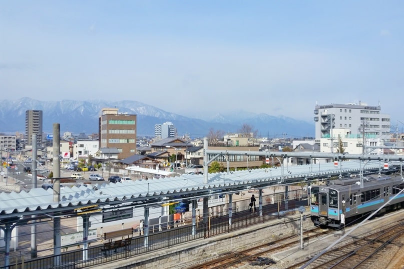Matsumoto train station to bus station. arrive to matsumoto jr train station. Backpacking japan travel blog