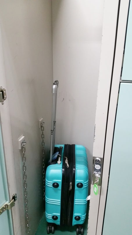 Nagano station coin lockers for luggage storage. size. ski equipment, ski gear. Backpacking Japan travel blog